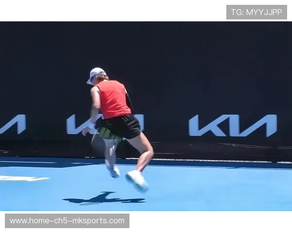 网球对手在抢七大战中被彻底打崩